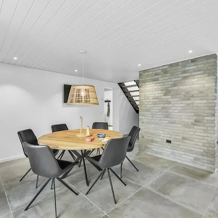 Three-bedroom Holiday In *