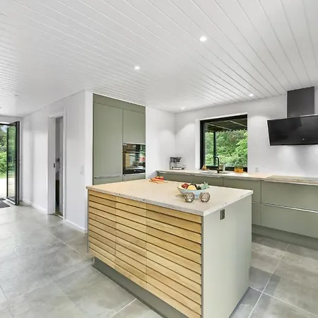 Three-bedroom Holiday In Dom wakacyjny *